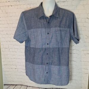 Levi's Men's Two-Tone Blue Casual Button Down Shirt